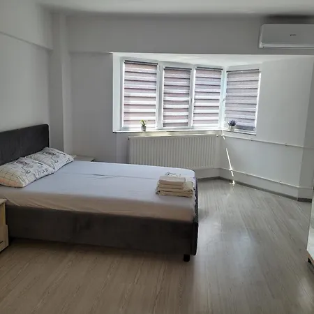 Rasarit De Soare 아파트 술리나